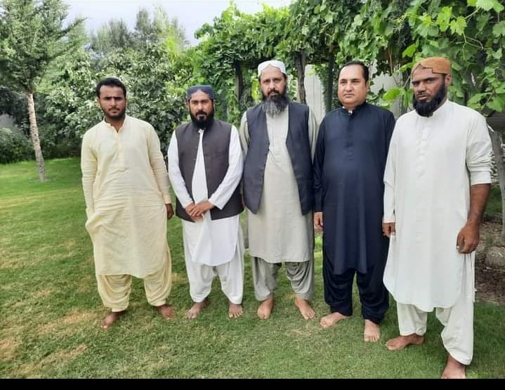 world_Media7's tweet photo. اسلم گزگی جن کا تعلق خضدار سے ہے اور یہ شفیق مینگل کا اہم کارندہ ہے اب سوال یہ ہے کہ خضدار، کوئٹہ، پنجگور، گوادر سمیت دیگر علاقوں میں شفیق مینگل کی سرپرستی میں قائم ڈیتھ اسکواڈ کے کارندوں سے ہدایت الرحمان کا کیوں قریبی تعلقات قائم ہیں.

@sakhtarmengal @Siraj1Siraj @mmatalpur https://t.co/HAtOZclKaV