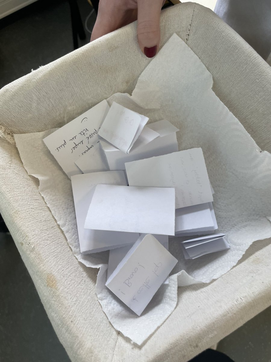 Place à la quête des mots: Qu’avez-vous pensé de notre Masterclass? 

#TransfoNum #ReligieusementDigital #MBADMB