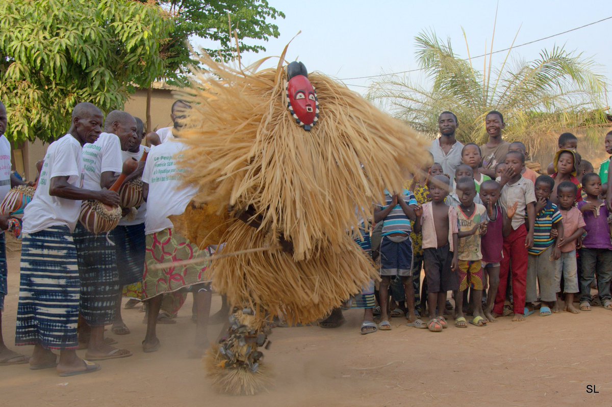 Кот дивуар бисау. Кот дивуар. Кот дивуар население. Кот дивуар традиции. Кот дивуар.