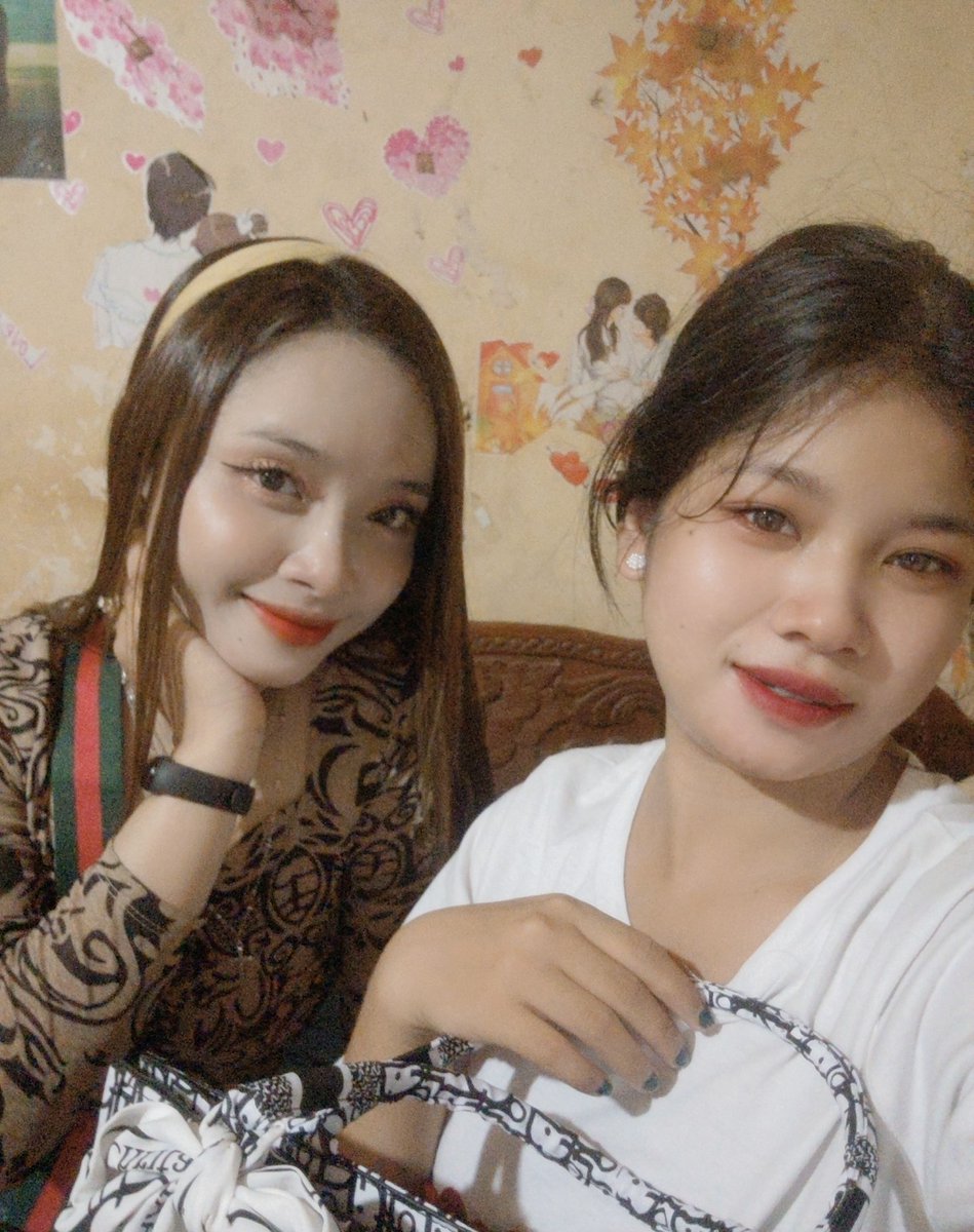 phany_phum's tweet photo. #ម្ចាស់កាដូអរគុណធំៗហាន់នី🙏🙏🙏💜 https://t.co/O4XmzjjuvU