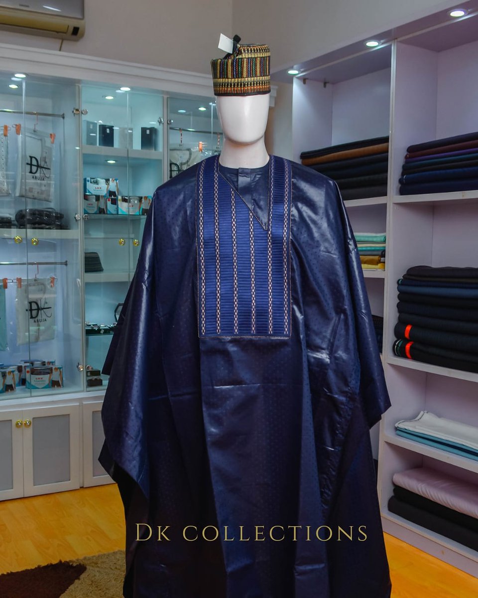 DkCollectionz's tweet photo. A man has more chances to attract a woman if he wears the color blue. #Dkified #Babbarriga #Agbada #Dkcollections https://t.co/lAQpqwxowW