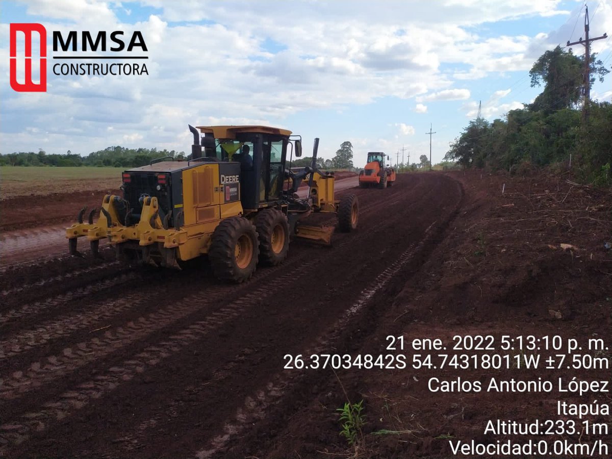 ArnoldoWiens's tweet image. ACCESO A PUERTO MAYOR OTAÑO| En plena marcha esta obra fundamental que conectará el Corredor de Exportación con este puerto sobre el río Paraná @mopcparaguay @MaritoAbdo