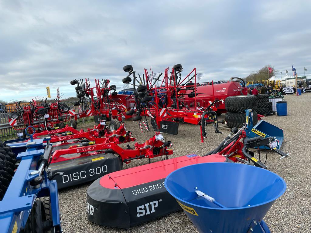 CheffinsMachine's tweet photo. • @ernestdoepowerag We are open for day two of the Doe Show - come and see us 👍🏼#doeshow2022 #weareopen #seeyouthere 📍CM9 6QH https://t.co/IOBQ2VOSZv
