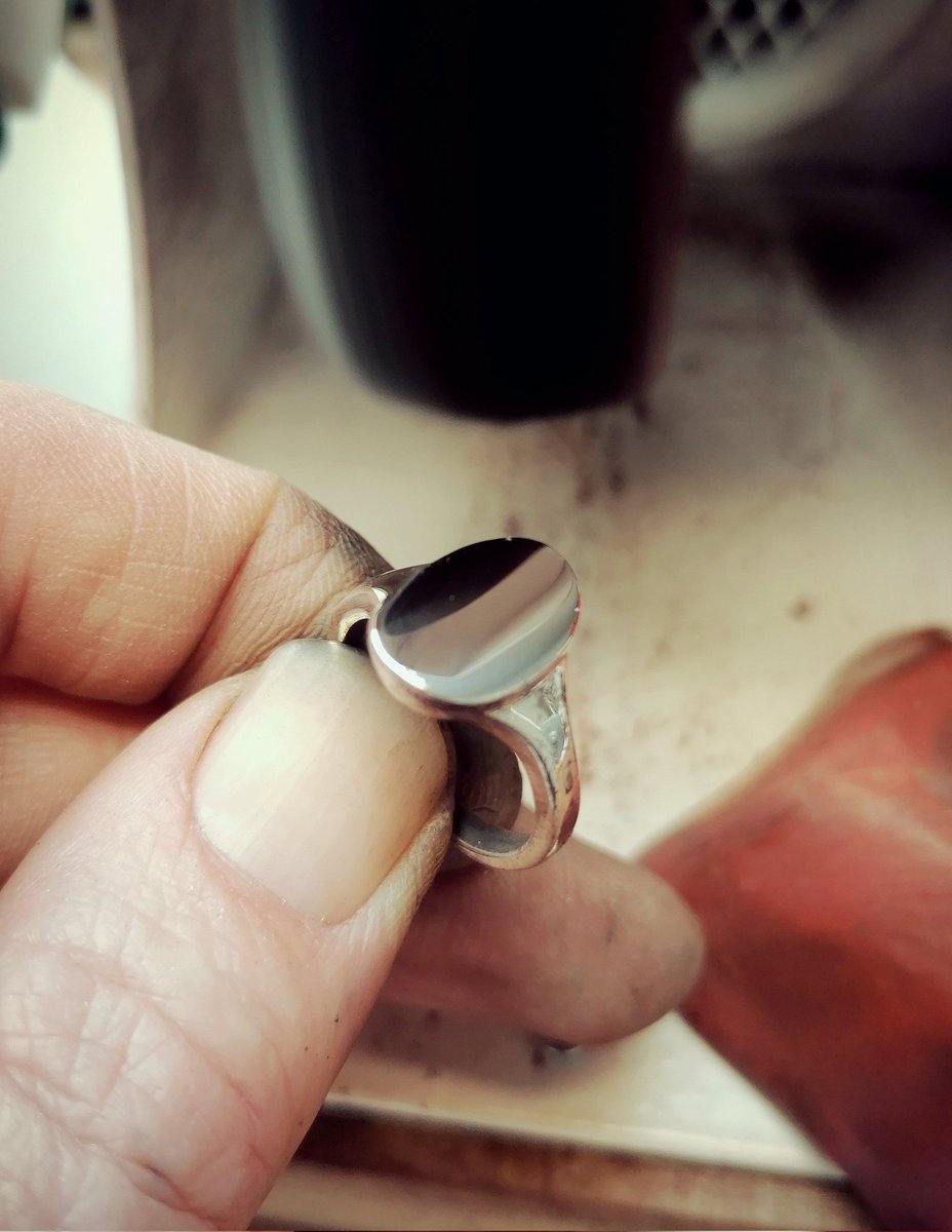 JanaReinhardt's tweet photo. Polishing up one of our #Birthmonth #flower #rings. Just needs it's personalisations! Another pic when it's done https://t.co/JPqPA8PZqk