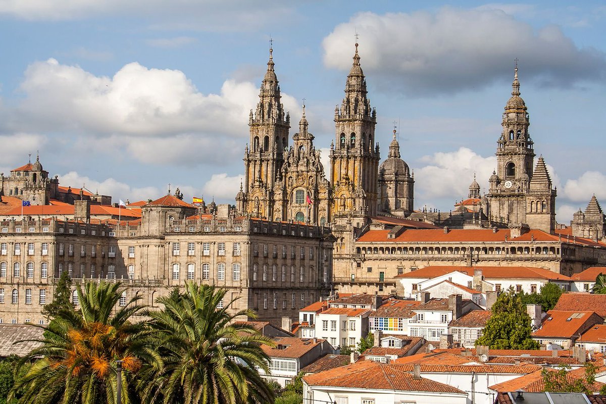 Call for Papers📜 CMC2022, Santiago de Compostela: usc.es/en/congresos/c…, submission via easychair.org/conferences/?c…. Deadline = 20 May 2022! ⏳