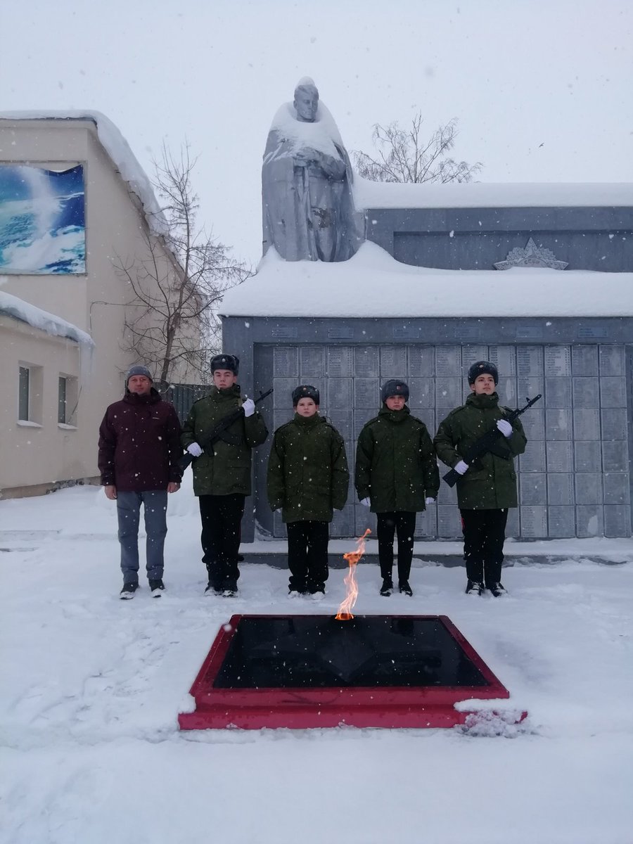 2 февраля Кротовские кадеты приняли участие военно-патриотическом мероприятии, посвящённом дню победы в Сталинградской битве Пост №1. <a href="/samminobr/">МинОбрНауки СО</a> <a href="/uprobraz2018/">Отрадненское управление МОНСО</a>