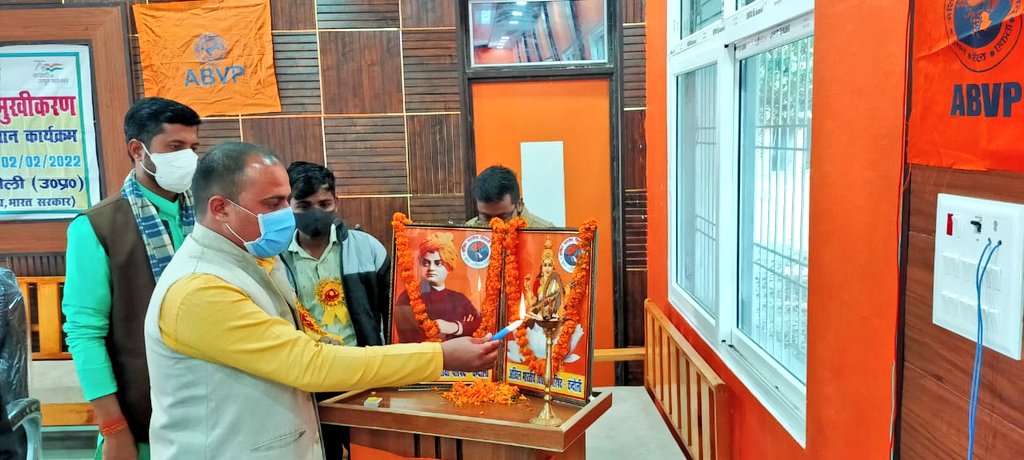 ABVP4Kashi's tweet photo. Dhanapur unit of ABVP Chandauli organised a talk for awareness of Voters where Youth pledged to vote.
#Nation_First_Voting_Must https://t.co/Vg56Pr7kSD