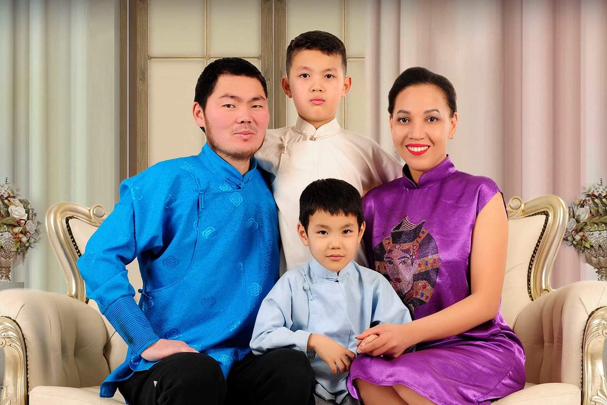 Сэтгэл хөдлөөдөө ❤️