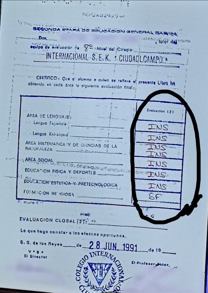 MfJuani's tweet photo. Ridículo, patético, sobreactuado, improvisado...penoso❗🤦
@maria_patino
@maestro_joao 
@CarlotaLlauger 
@salvameoficial 
@fabricatele 

Ya que le gafasteis la canción, haber sacado un par de tetas❗🤪 https://t.co/O9olUxkArG