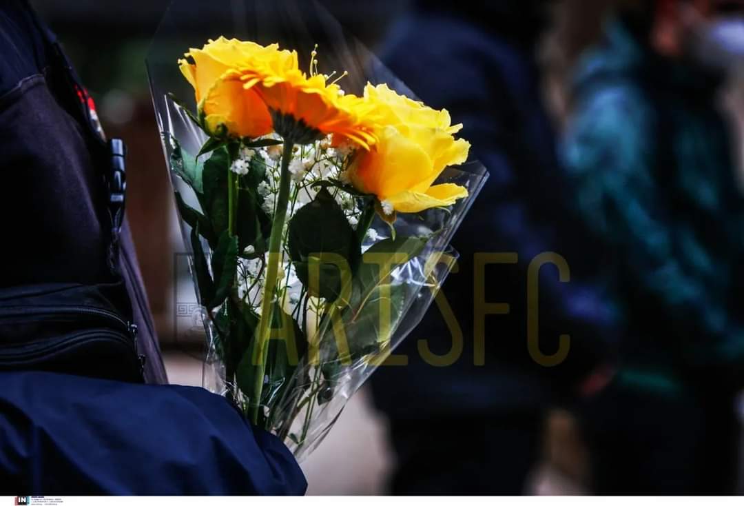 ARIS__FC's tweet photo. Καλό ταξίδι Άλκη…🕯 https://t.co/Dv9Y542ae8