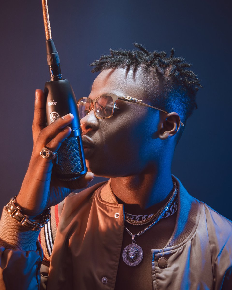 rr_ajaxxo's tweet image. I am a loud voice for so many quite hearts🌹..... #Answer is still blowing hot🔥🔥 on all digital 
platforms, keep streaming and supporting your 
boy.....link pon my bio
.
.
.
.
Y'all should wait on #AnswerVideo it's dropping soon😌✌🏽

#Answer #Ajaxxo #raphrecords