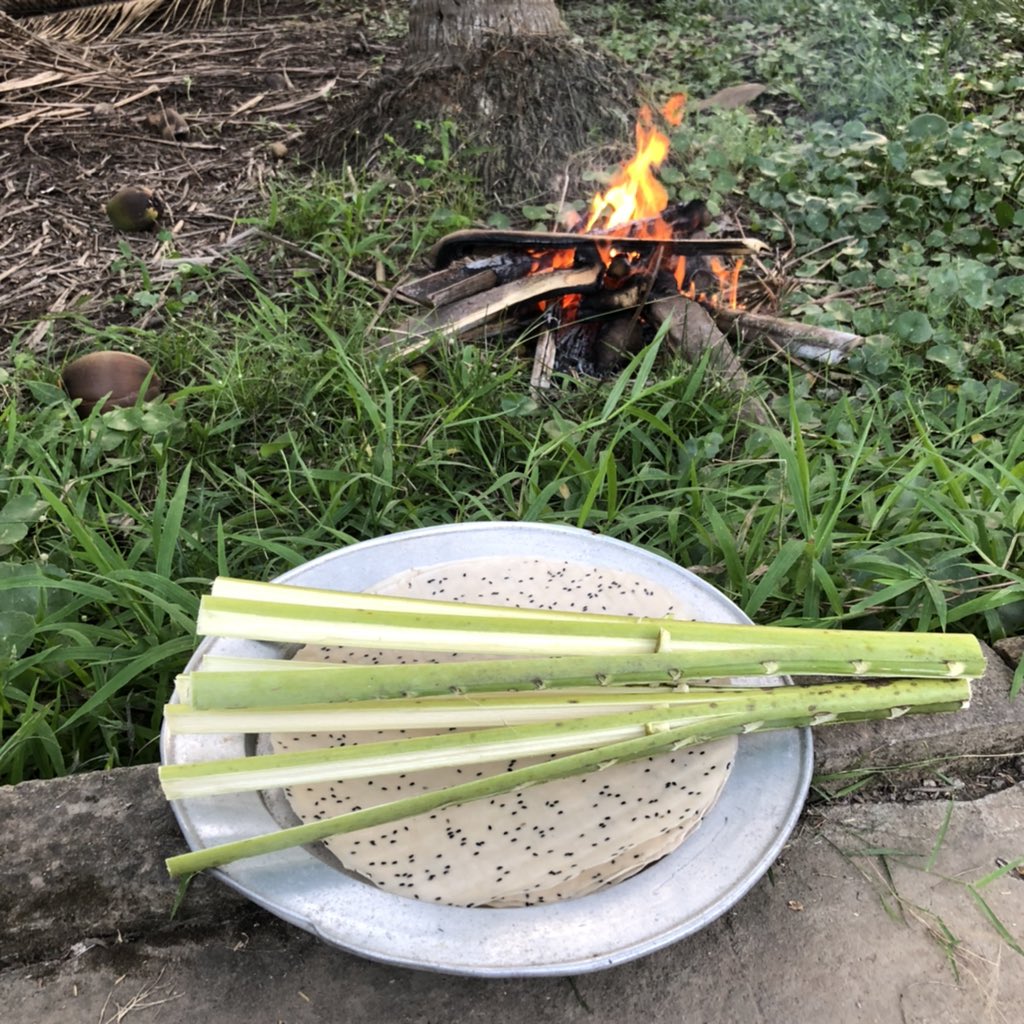 Hôm nay ngày đẹp nhỉ 02/02/2022