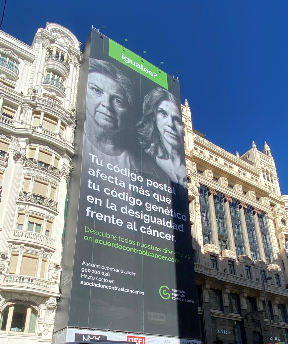 Ayer desplegamos en mitad de la Gran Vía una lona que forma parte de la campaña “Iguales?” que hemos realizado en colaboración con <a href="/contraelcancer/">HAZTE UNA MAMOGRAFIA</a> frente a esta enfermedad. Descubre más en acuerdocontraelcancer.com y únete al #acuerdocontraelcáncer.