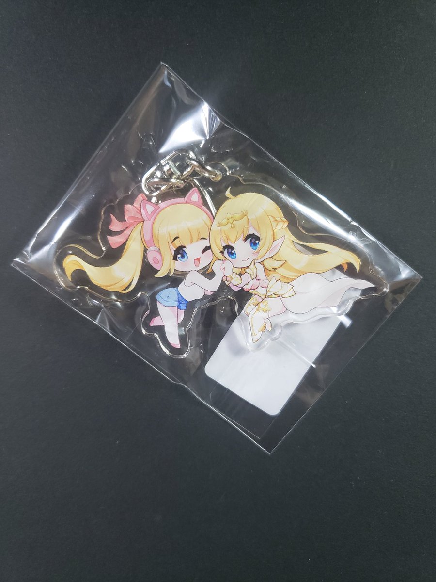 アリアちゃん(<a href="/arya_cos/">アリア🇺🇲Arya</a>)の新作コスプレROMが届きましたぁ!!
冬コミには行けなかったけど、これが届いてテンションがアップ!! .ﾟ+.(・∀・)ﾟ+.ﾟ
セクシーなマリン船長とキュートなノエル団長のコスプレに眼が幸せ(ФωФ)💕
ポストカードもキーホルダーも可愛い😆👍