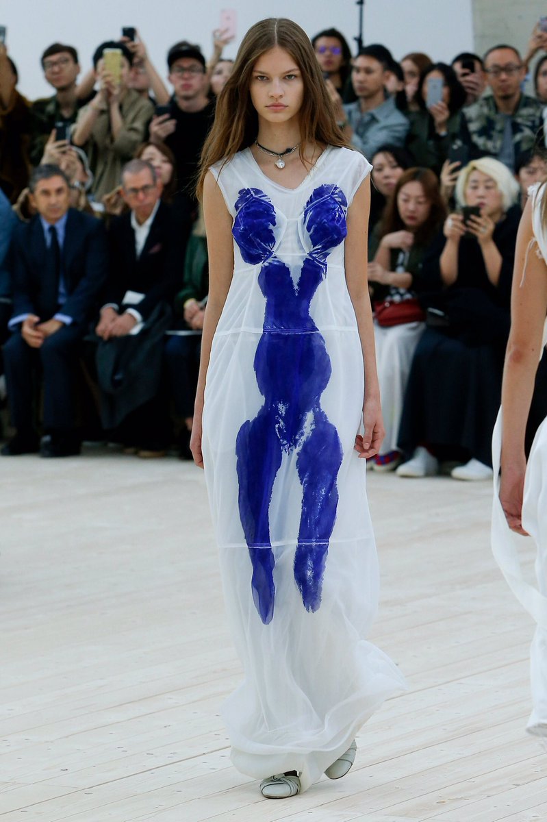 ilariaaconte's tweet photo. Celine Spring 2017 rtw https://t.co/RTNr6RxjZS