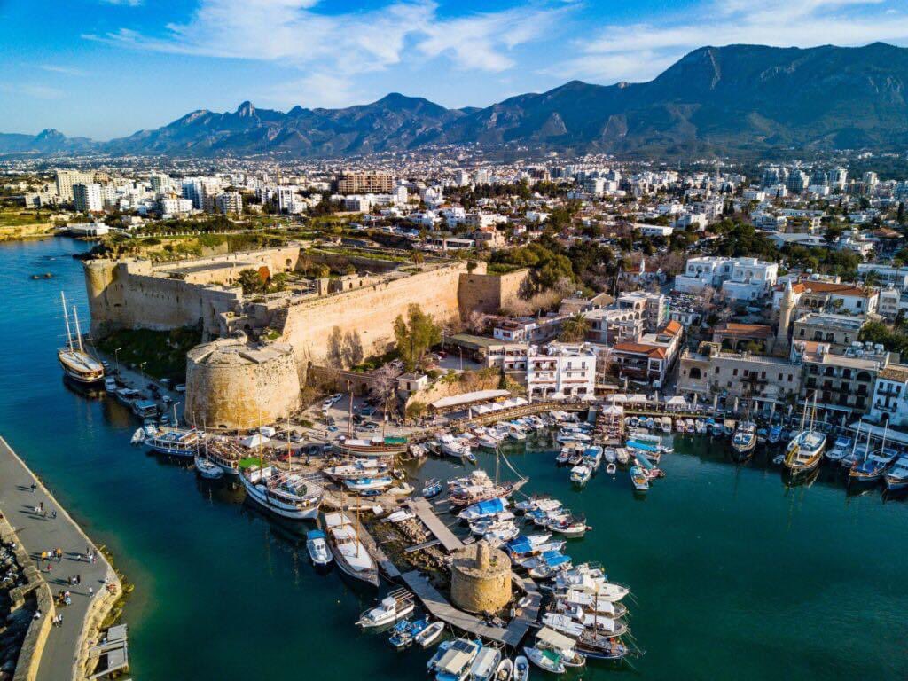 Succeswayne's tweet photo. Pour une éducation de qualité à des tarifs abordables, Chypre du Nord C’est le choix que font des milliers d’étudiants chaque année.
Désirez-vous étudier en Chypre du Nord ?
Contactez-nous au +227 87 41 89 41 pour plus de renseignements.

#successway #niger #chypre #Universite https://t.co/7rwVJDaqk9