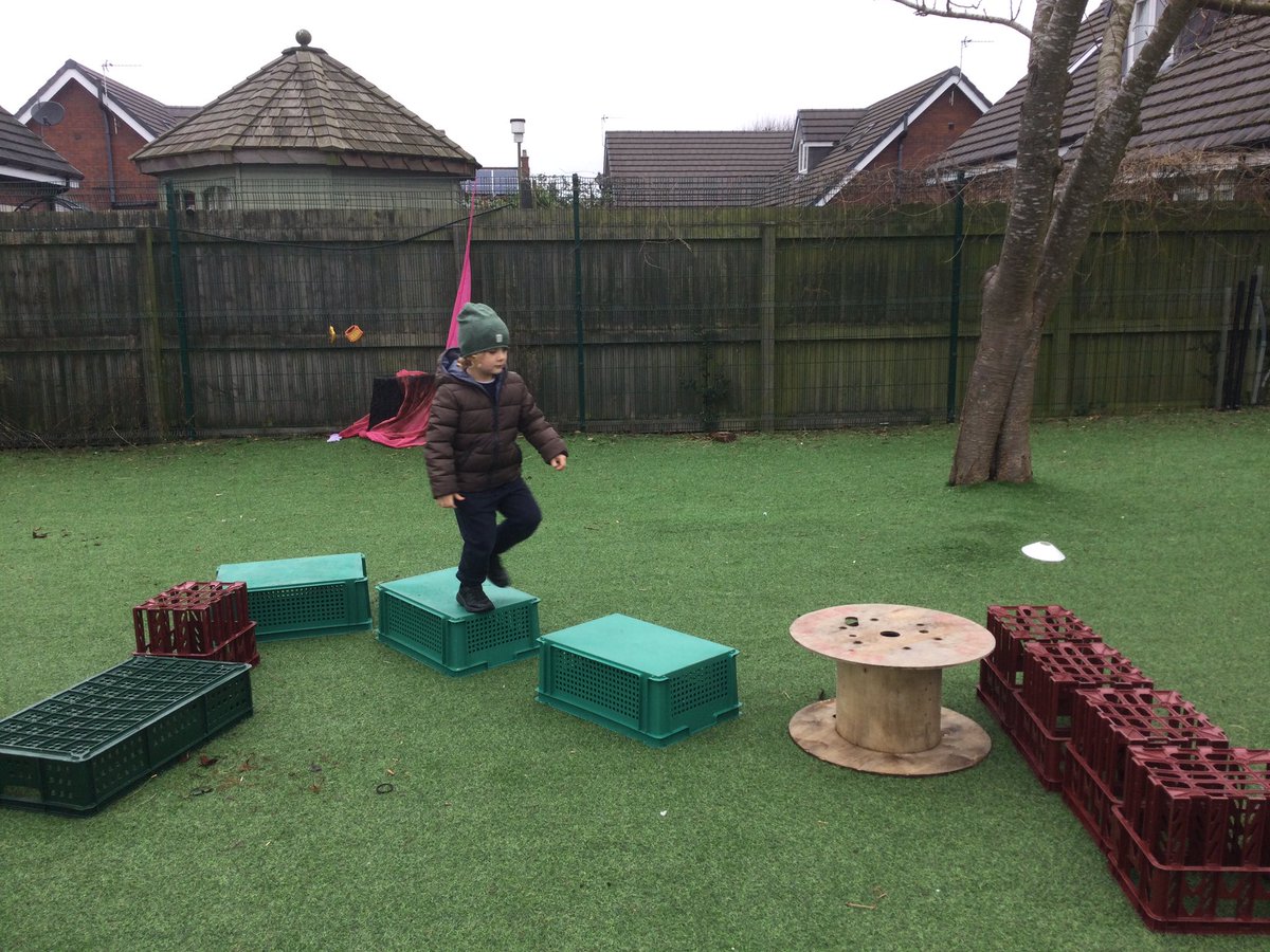 Eyfs Obstacle Course Obstacle Course Ideas Eyfs