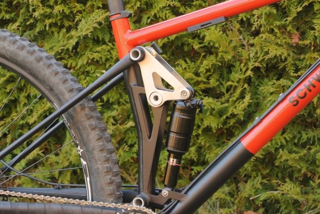 steelisrealmtb's tweet image. Full steel.... like FULL STEEL FS from Rideschwarzrot Cycles and like the model name the C4 its explosive 💥💣 Whats your thoughts on this beast? 🥰
#rideschwarzrot #steelisrealmtb #framebuilding #flexpivot #downcountry #steelisreal #ridemoreworkless #mountainbiking #mountainbike