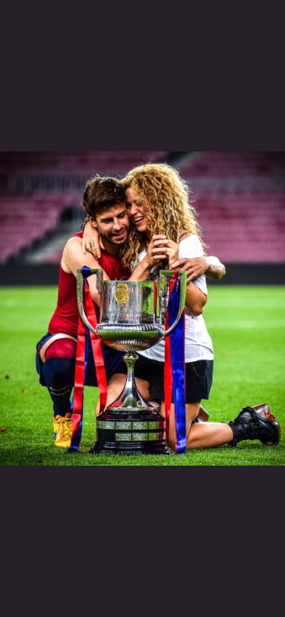 Happy birthday to Gerard Pique AND Shakira! 