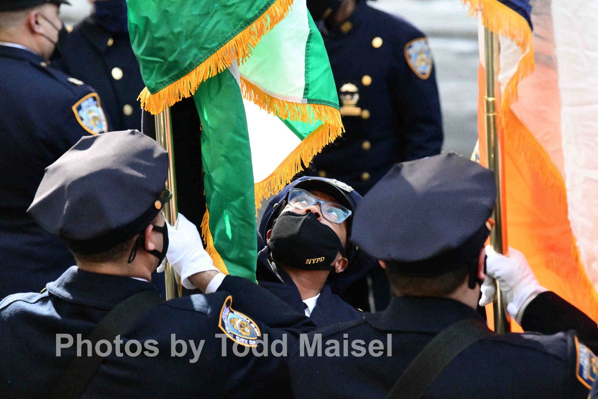 ToddMaisel's tweet photo. here @nypdnews funeral for #POWilbertMora slain with PORivera by life-long criminal w/gun in Harlem. @StPatsNYC - yesterday wake. may peace b w/u all. here 4 @NYCPBA https://t.co/WkUnxfs5mM https://t.co/E8OIPMnFyX