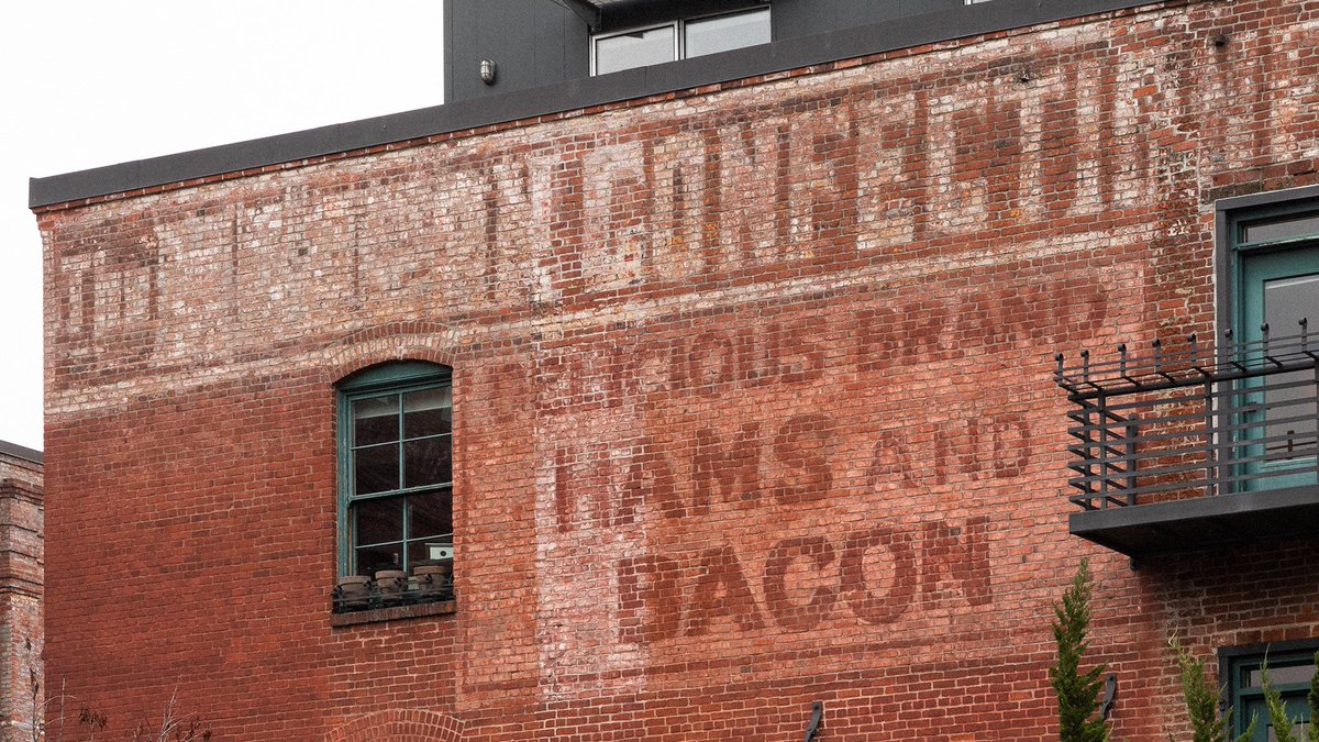 Craig Winslow (@craigwinslow) on Twitter photo Portland! Fri & Sat ONLY — I’m sharing TWO new #LightCapsules for <a href="/pdxwlf/">Portland Winter Light Festival</a>; continuing my efforts to revive iconic ghost signs using light... 👻💡Come hang & chat history + art + emerging tech. 🙌
2/4 & 2/5, 5:30-9:30pm
Keen Garage Parking Lot
📍524 NW 13th Ave, Portland, OR Portland! Fri & Sat ONLY — I’m sharing TWO new #LightCapsules for <a href="/pdxwlf/">Portland Winter Light Festival</a>; continuing my efforts to revive iconic ghost signs using light... 👻💡Come hang & chat history + art + emerging tech. 🙌
2/4 & 2/5, 5:30-9:30pm
Keen Garage Parking Lot
📍524 NW 13th Ave, Portland, OR