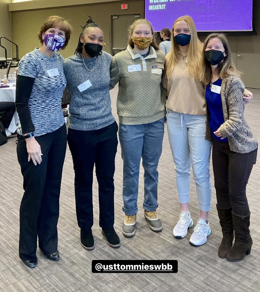 TommieWBBall's tweet photo. Today we celebrate Coaches, Administrators, Mentors, Athletes and all those that continue to empower female athletes. We had an awesome time celebrating #NGWSD this morning. Thank you to our speakers and a special thanks to Kaia Porter for representing women’s basketball. https://t.co/xnUf79ZDqN