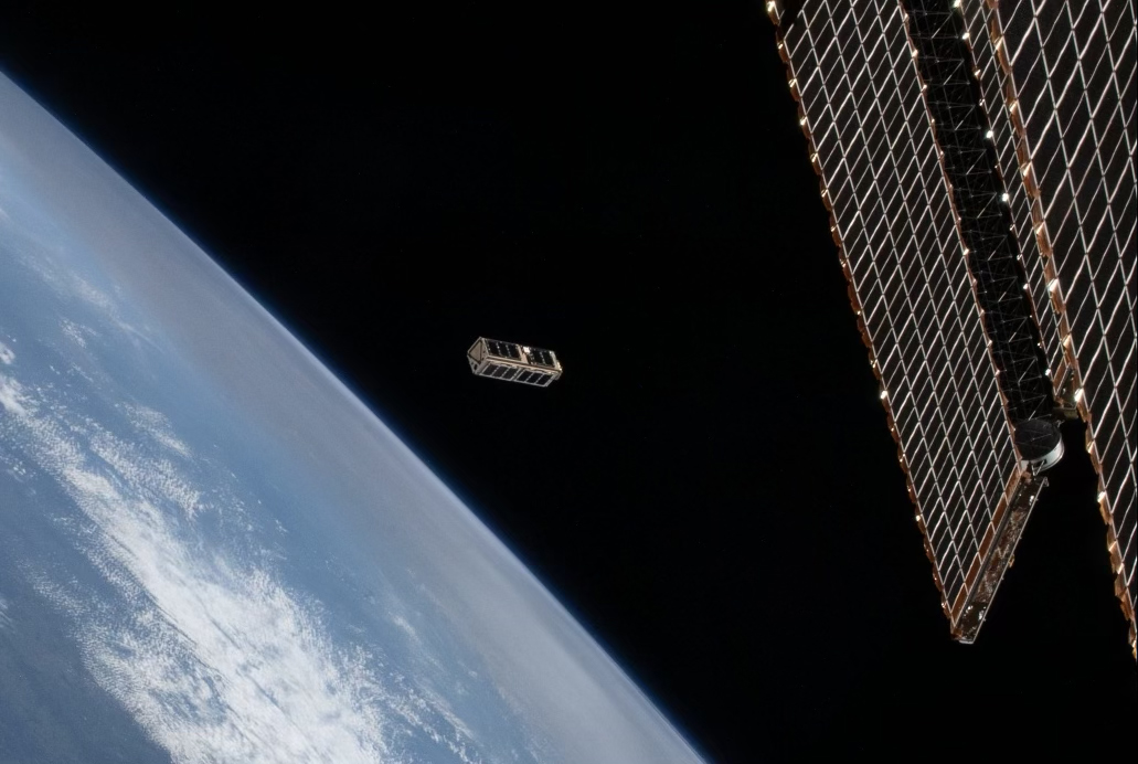 GeorgiaTech's tweet photo. Here are the first images from space of a CubeSat made by @gtaerospace that was launched in December. The spacecraft, TARGIT, is designed to view Earth's topography and is now in orbit 🌎🛰️

📸: @Space_Station https://t.co/Urx9fiOkVn