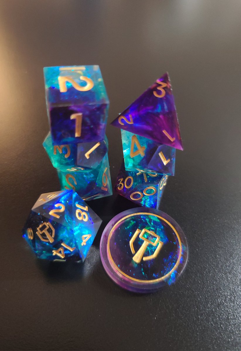 BlackwoodDice's tweet image. Hello everyone!
To get ready for my store opening, I'm going to be doing a couple of giveaways this month!
This set is one of my favorites so far smile

To enter:
-Follow me
-Like/RT

Winner will be drawn on Sunday (Feb 06) Good luck!
#giveaway #dice