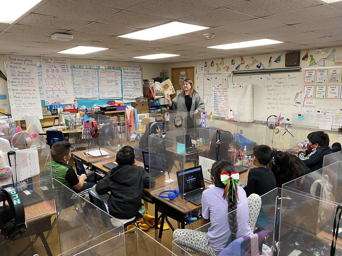 NSal_411's tweet photo. Thanks to @jdlaboon for coming all the way from Ft. Worth to read to us. We appreciate you taking the time to spend with us. #WorldReadAloudDay @Hillside_Eagles https://t.co/J6Kc0lQ3pc