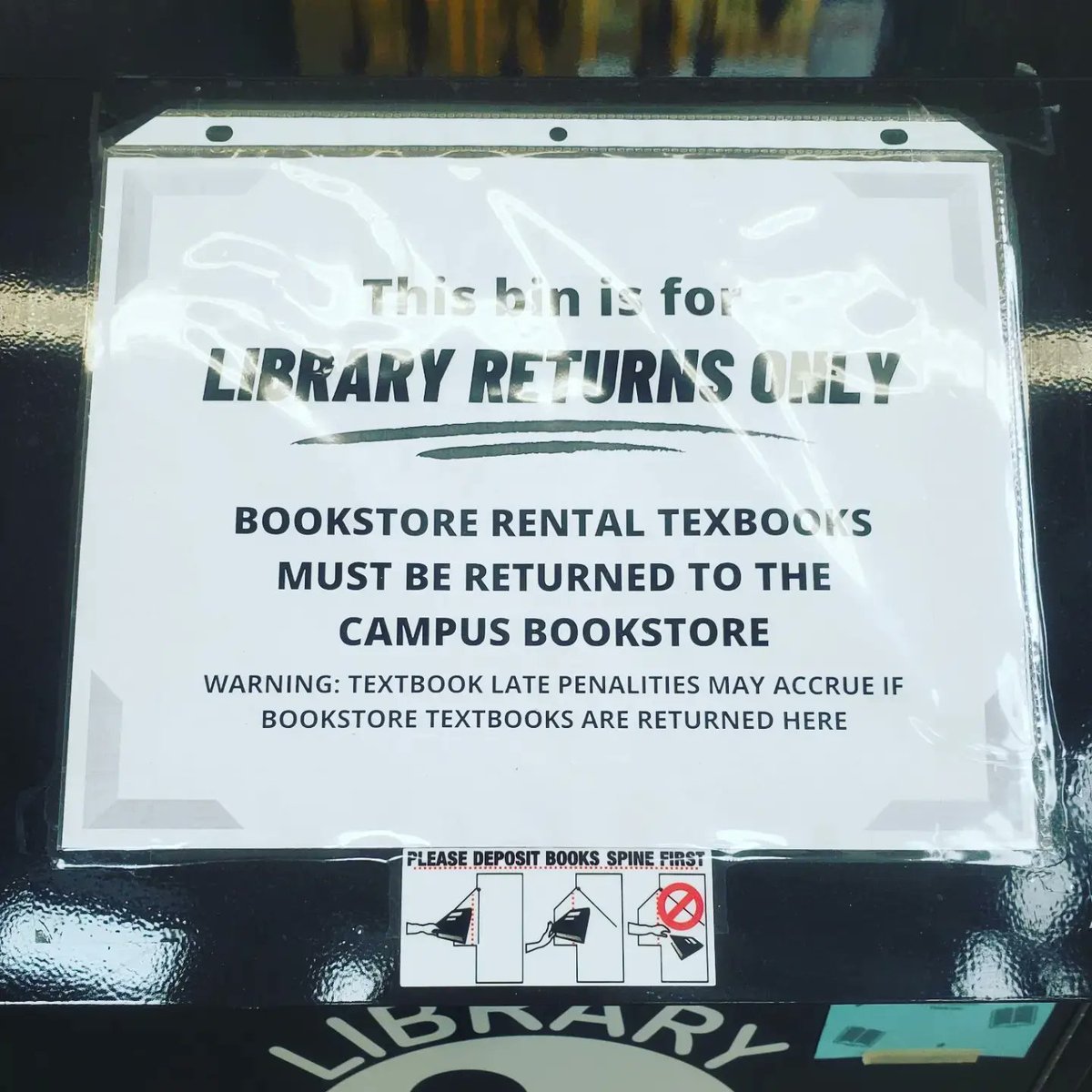 JkcLibrary's tweet image. Check out our new book drop! You can now return library items here! The JKC book drop is across from security in the main entrance of the JKC campus. 🎉📚

Please note that these bins are for library returns only! Bookstore items MUST be returned to the bookstore. Thank you! 😊