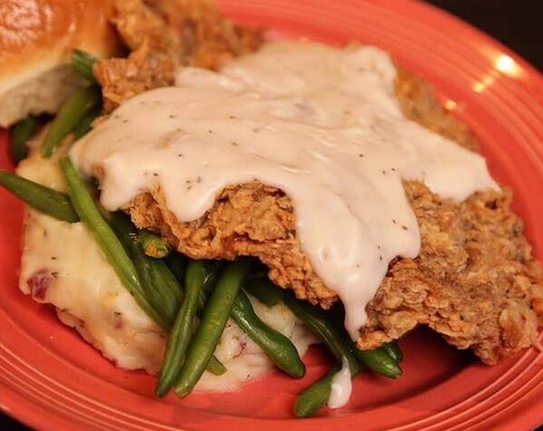 BaxtersGrill's tweet photo. Love our Chicken Fried Steak? Join us for lunch and help us celebrate with an open-faced Chicken Fried Steak Sandwich for the original price of $8.99! Served with a side of mashed potatoes and cream gravy. https://t.co/BU7Iyq4X6L