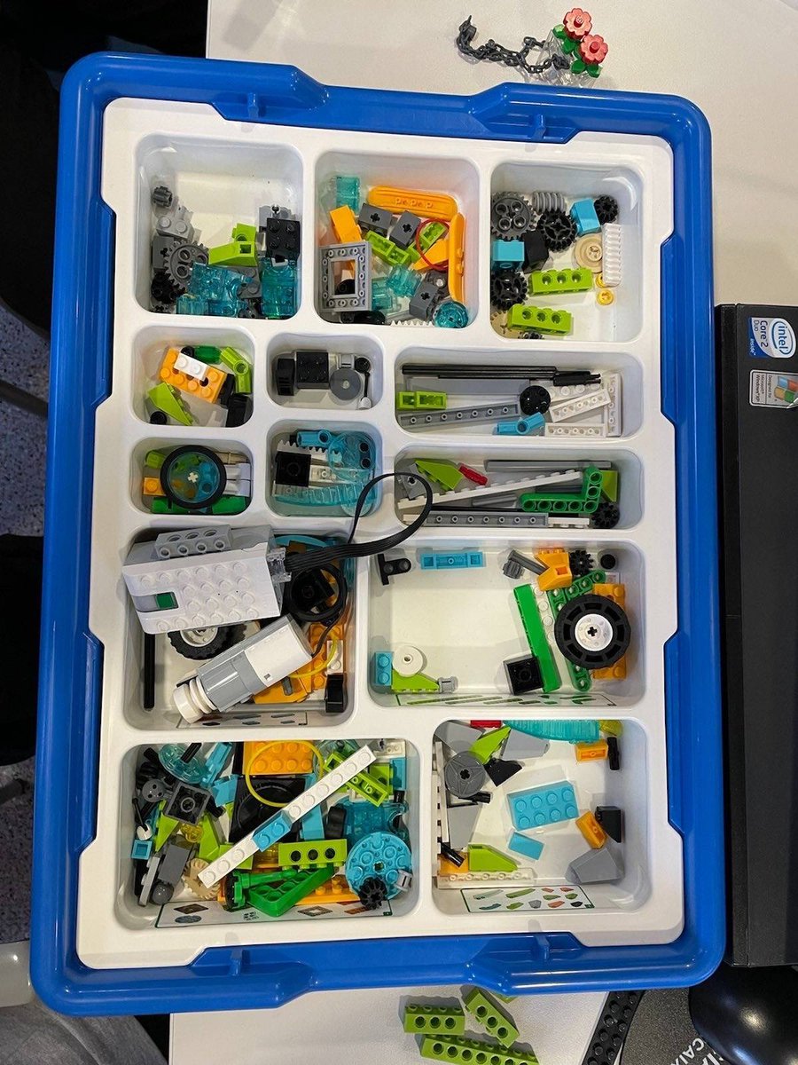 igualtatcat's tweet image. Salt representa tota la #diversitat del país. 

Projectes com &quot;Canvia el xip&quot;, que apropa #tecnologia i robòtica als centres educatius, són claus en la transformació social de Catalunya.

Treballem amb l&apos;Ajuntament de @ViladeSalt construint un municipi #inclusiu i #feminista.