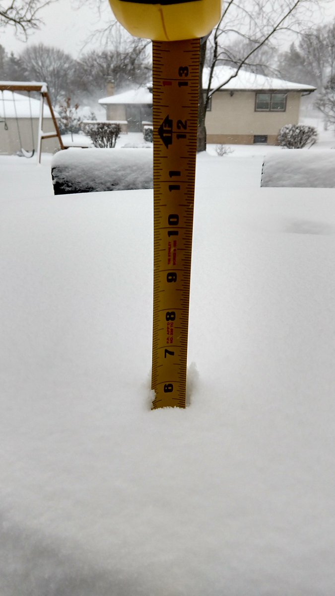MikePTraffic's tweet photo. Extremely unscientific measurement from the DuPage County Weather Patio™, 11:15am. https://t.co/mf1VRGO8Ca