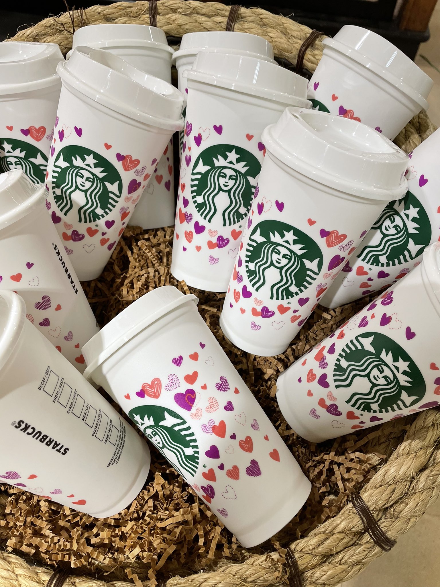 Starbucks 2 Cups This Christmas 2022 Kaoru 🍜 On Twitter: "Yay, Found The Valentine Color Changing Cups! @ Starbucks Https://T.co/Pi9Cs7Rs07" / Twitter