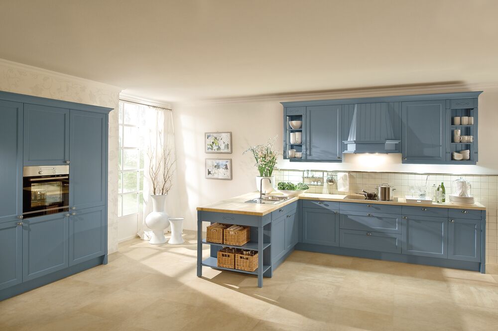 DiamondInt's tweet photo. So glad the January blues are over...the only blues i want to see in February are these....💙 #kitchen #kitchendesign #kitchendecor #kitchenisland #design #Warwick #Leamington #kitcheninsp #kitcheninspiration #homedecor #homedesign #interiordesign https://t.co/mg5gyPmzd0