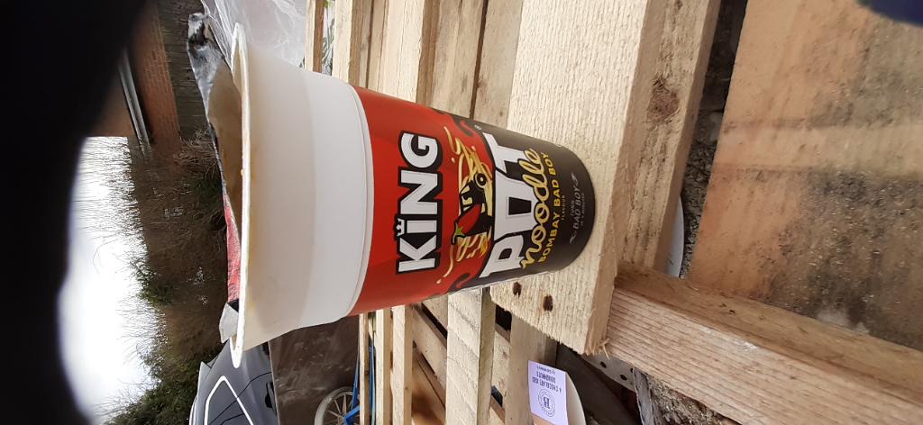 jamie_wiltshire's tweet image. Lunch time.  #sitefood #potnoodle #bombaybadboy