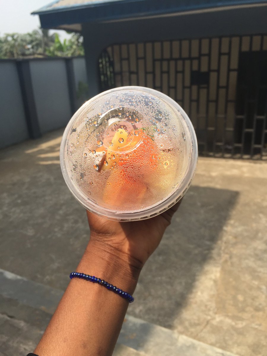 chinasacasmir's tweet photo. On today's episode of I sell a bunch of things 🤭. 
Fruit cups available today with Milk and nut toppings. 
N500
Uyo
Please RT for awareness and customers 🤭
#AkwaIbomTwitter #Kooler #StraightFromTheKooler #Uyo #FruitCupsinUyo https://t.co/v9HWnyjvVW