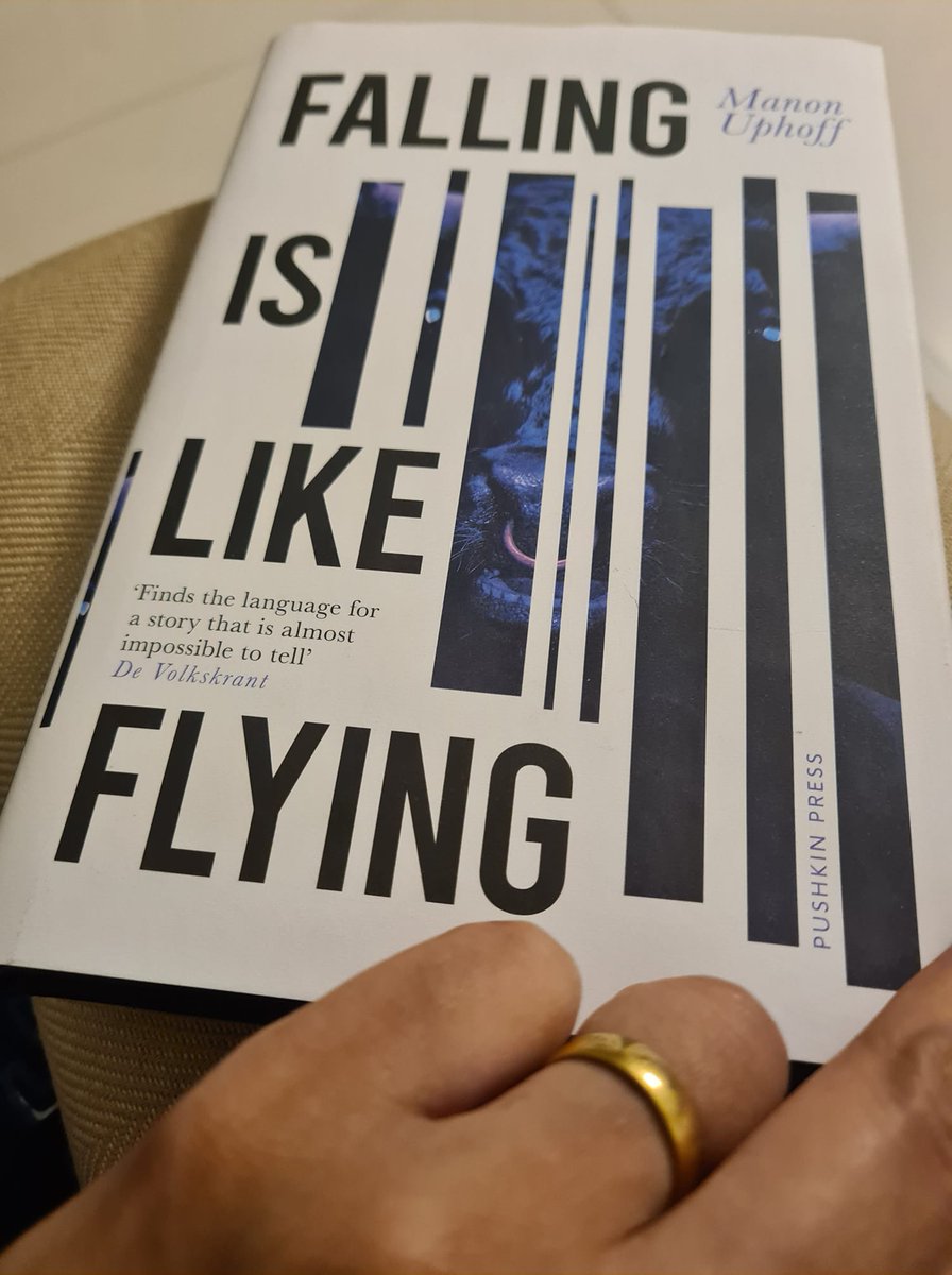 JBhattacharji's tweet photo. . https://t.co/AU6ySQ1HTN
#memoir #novelisticmemoir #translation #translit #ManonUphoff #FallingIsLikeFlying #translator #Dutch #SamGarrett #PushkinPress
This is an unforgettable book. Slim. Excruciatingly painful to read in parts.
Read it you must. https://t.co/sB1kLYspnZ