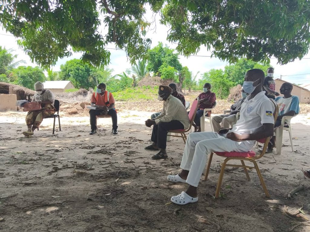 UNFPAMocambique's tweet photo. UNFPA humanitarian teams deployed to assess the urgent needs of women &amp; girls affected by #TropicalStormAna in #Zambezia #Tete #Nampula, in collaboration with @UNOCHA_ROSEA, UN agency partners, #INGD, local government 🇲🇿 &amp; community leaders. https://t.co/gUDWjF9MRU