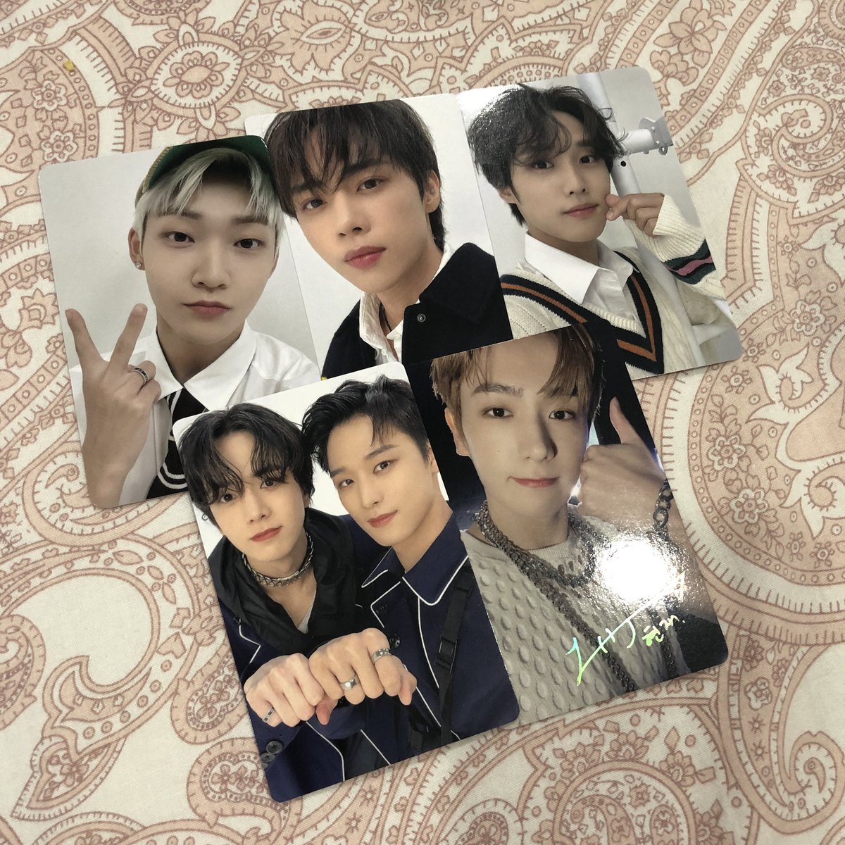 softiehoonie's tweet photo. Thank you to vro @ChanVroro and yy bb @poutyhoon for your service! Good as always 👍 much love from me hihi 🤍🤍 #vrofeedback 

#leenasaythanks ✨ https://t.co/0QUcqkDRxv