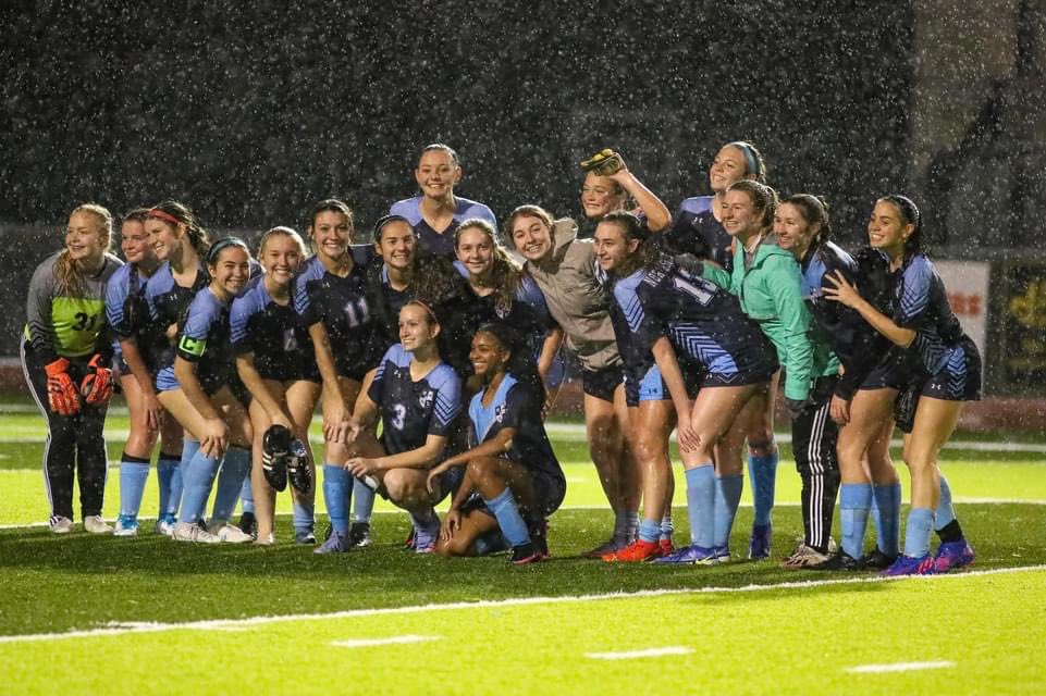 The Lady Panthers sealed the deal in the first half with an 8-0 mercy rule win against Ponchatoula last night. The Panthers will play Southside in the second round Friday the 4th, 6:30pm at NHS!!!