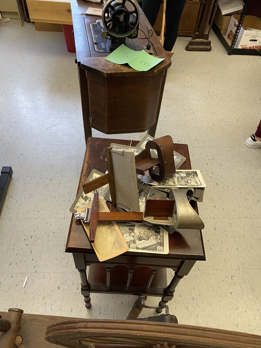 BrianSheehy's tweet image. AP World doing a museum walk on the Industrial Revolution #objectbasedlearning #historyteacher #sschat