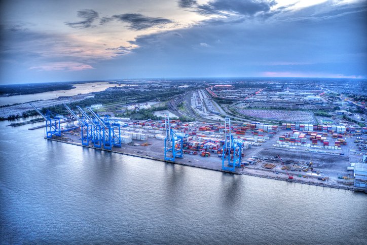 Container volumes surge at PhilaPort in 2021 - porttechnology.org/news/container…
