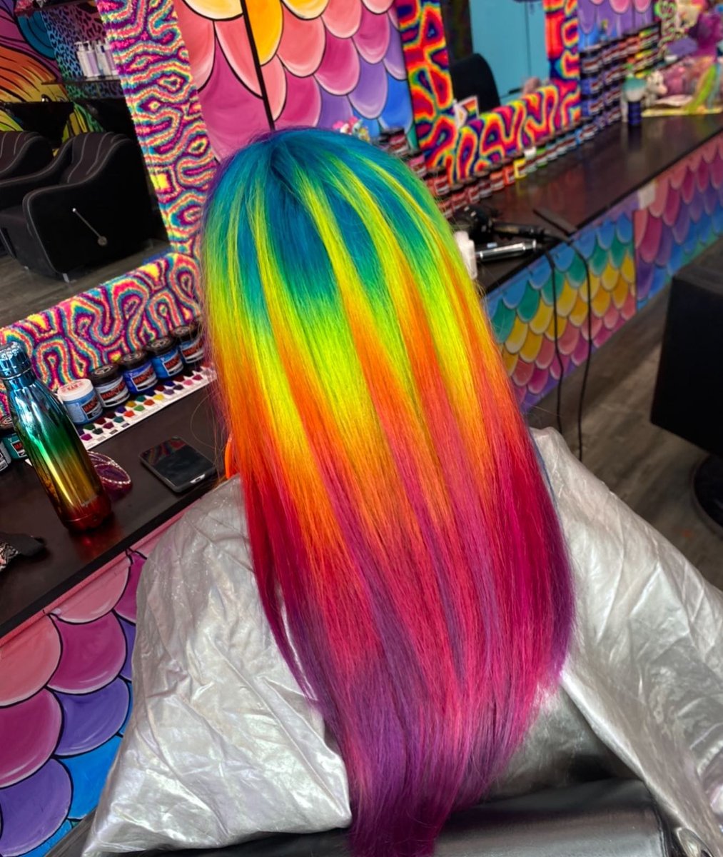 manicpanicnyc's tweet photo. How 'bout this for a rainbow look?! 👀 Loving this Voodoo Blue, Electric Banana, Psychedelic Sunset, Pink Warrior, and Violet Night rainbow!! 🌈

(IG: unicorn_manes_bymykey )

#manicpanicnyc #manicpanic #manicpanicpro #rainbow #voodooblue #electricbanana #pyschedelicsunset #pink https://t.co/0U8wi1WIdf