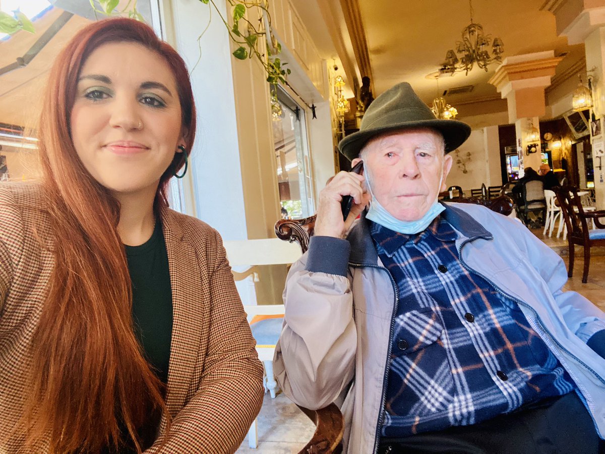 PonceCati's tweet photo. Nos gusta el cafeteo ☕️☕️☕️ #abuelos #Cafecito https://t.co/VeJtJj99pa