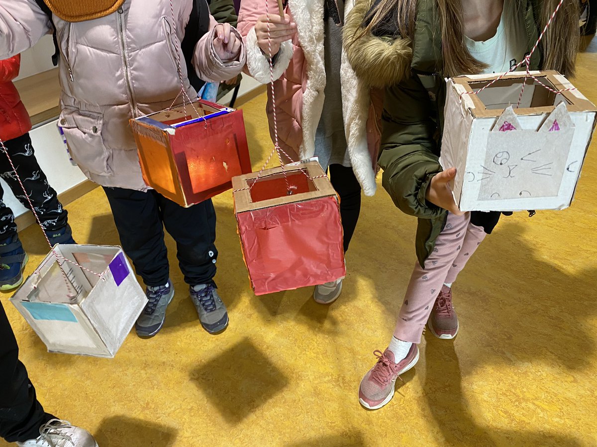 Students in grade 3, for their UOI celebrating Liichtmëssdag with their one of a king lanterns they made in MakerSpace. <a href="/pvbstweets/">Pierre vB</a> <a href="/JJopkmcgowan/">Jennifer JopkMcGowan</a> <a href="/KimClarke0/">Kim Clarke</a> <a href="/ISLuxembourg/">ISL Luxembourg</a> <a href="/JAdamsLux/">Jon Adams</a> <a href="/jennifercypra/">Jennifer Cypra</a> <a href="/rollings_megan/">Megan Rollings</a> <a href="/LauraClaire_C/">Laura-Claire Corson</a> <a href="/CchsmitMike/">Mike Smith</a>