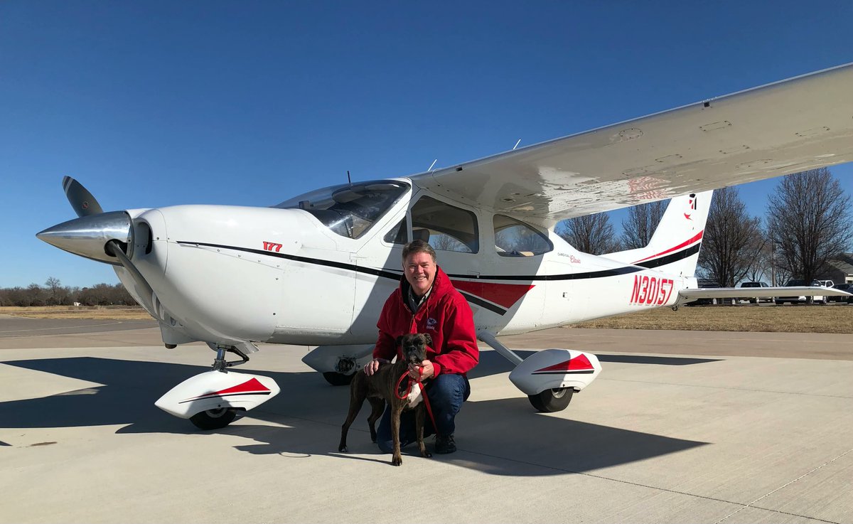 PilotsNPaws's tweet photo. A family recently lost their dog to cancer &amp; Roxy needed to fill a huge void. Pilots N Paws volunteer pilot Dick flew this beautiful Boxer to Wichita so she could be with a family that needed her love, &amp; because she needed their love too. #Boxer #pilotnpaws #rescuedog #pilots https://t.co/qXhLBiaEm2