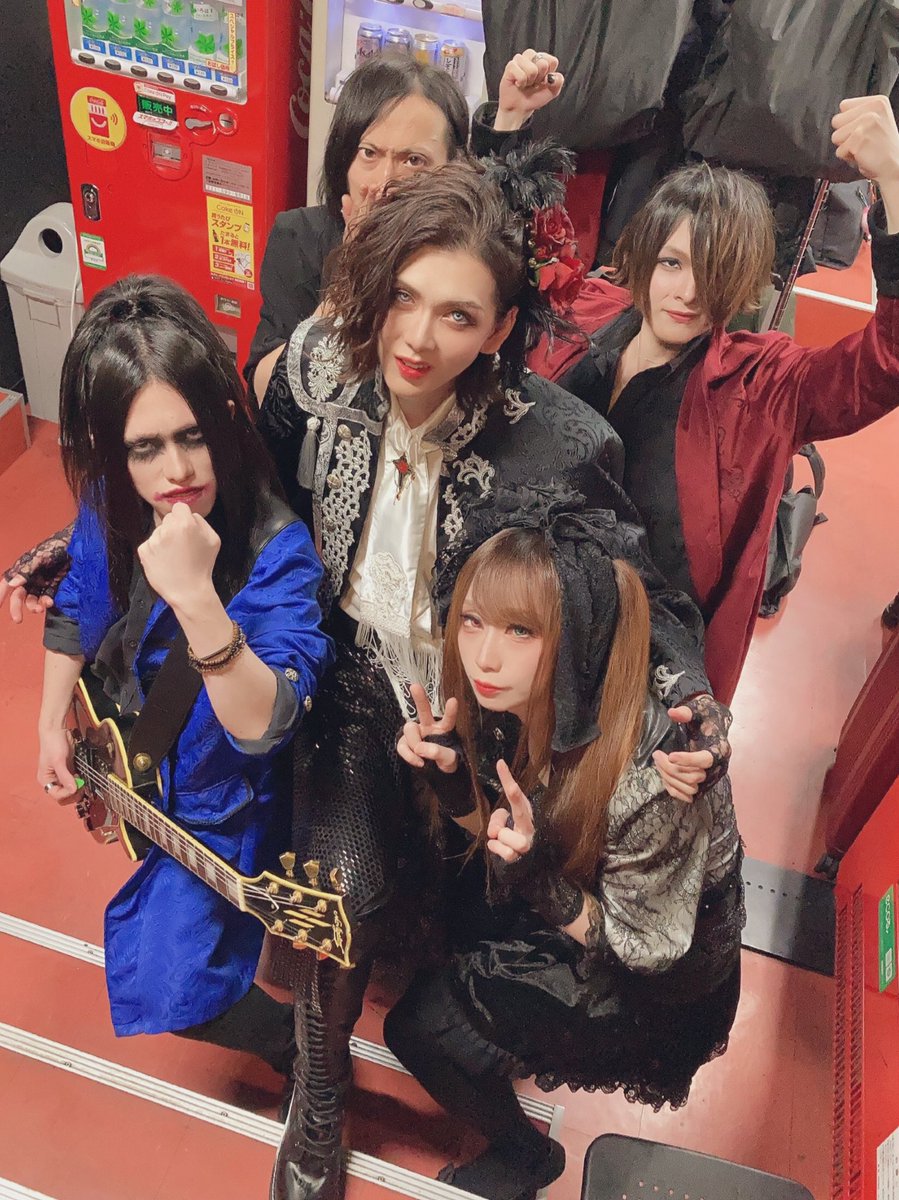 改めて、今宵の渋谷REXありがとう。

薔薇Ｑ・魔界篇も残すところあと２本だ…

皆と歩んだ３年間の史跡が ここまで繋がっていると、改めて感慨深い！

3／24、魔界篇GRAND FINALEまで、ともに走り切ろうぜ🥀

ワンマンのチケット買ってくれた皆もTHANX…

また会おう、人間ども！