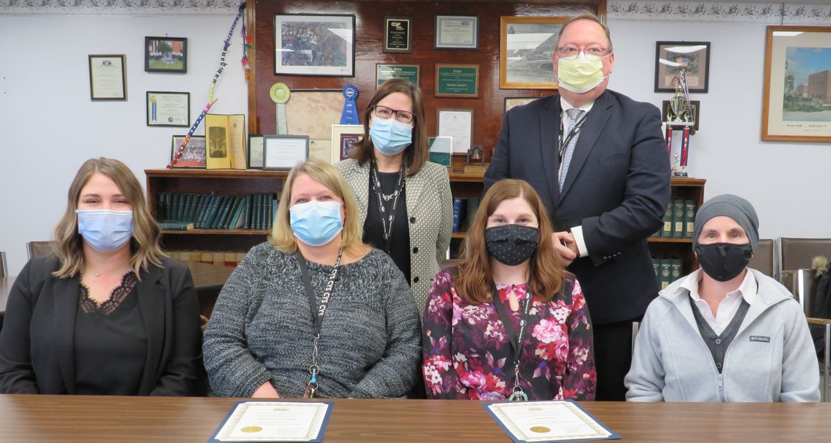 waynecountypa's tweet photo. The Commissioners honored two staff members at Children & Youth Services. Shannon Guinard (seated center right), 5 years, and Carly Mauro, 1 year, were joined by CYS Director Rozalyn Burke, Supervisor Cindy Batzel and Commissioners Jocelyn Cramer and Joe Adams. #WayneCountyPA https://t.co/mRnYakcY3h