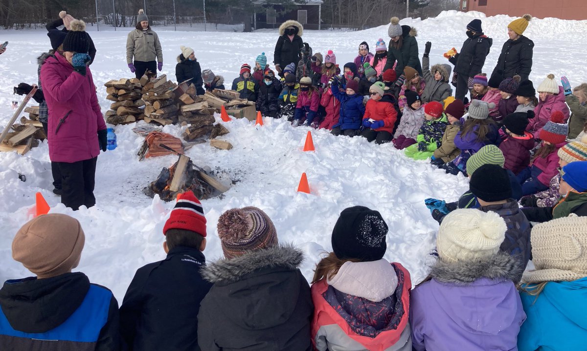 SMES01's tweet photo. Our first set of classes @SMES01 was out this morning! The kids did great with their camp fire, dances and actions. @AVRCE_NS @GSPlayDay @AVHealthySchool https://t.co/JYkiSh7SDs